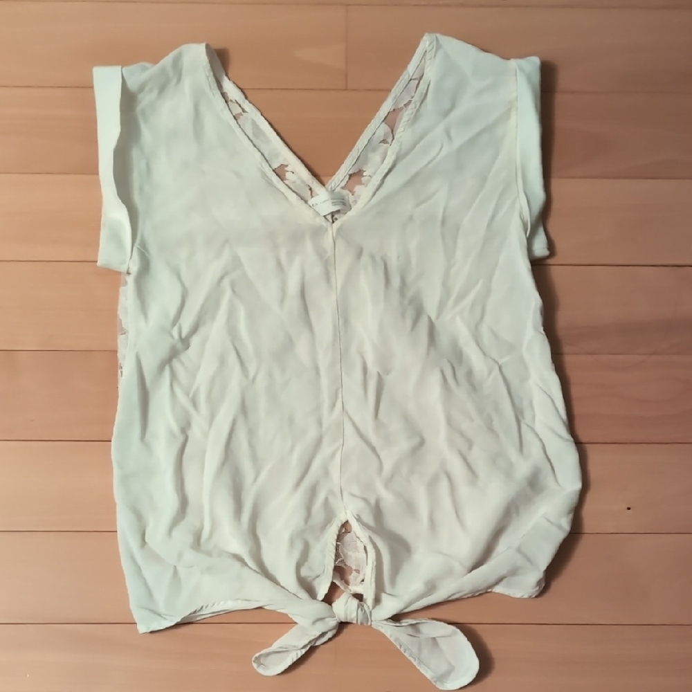 FREE Zara White Lace Women's Tie front Top